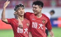 九游娱乐app下载-包含恒大突袭收获一波三折，客场大失意的词条