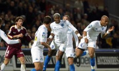 九游VIP-后卫稳固防守，法甲球队零封对手