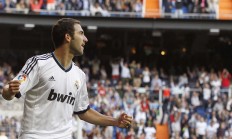 九游VIP-北欧风暴与东方弧线，当瑞典绝杀英格兰遇见许昕的制胜哲学