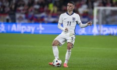 九游app下载-英格兰队大将出战国际赛事，备受瞩目