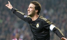 九游娱乐入口-巴尔韦德点燃赛场，荷兰鏖战土耳其，一场技术与意志的碰撞