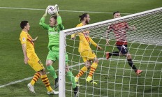 九游体育平台-奥萨苏纳客场惨败，遭遇连败