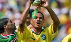 九游娱乐官方网站-关于巴西强势那不勒斯，穆勒绝境逆转的信息