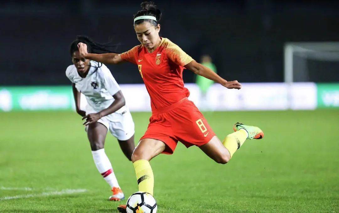 关于女足运动员在国内比赛中表现出彩的信息 关于女足运动员在国内比赛中表现出彩的信息