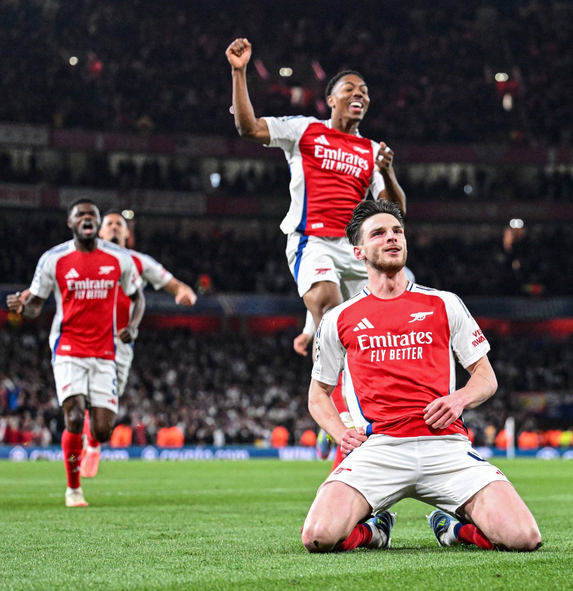 包含佛罗伦萨锋线组合火爆,球队下轮比赛或再破四球的词条 包含佛罗伦萨锋线组合火爆,球队下轮比赛或再破四球的词条