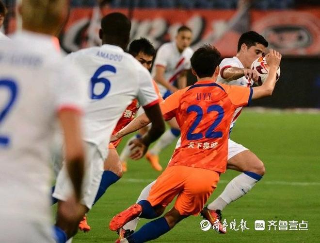 上海队在客场与北京队对抗:比赛前景未卜的简单介绍 上海队在客场与北京队对抗:比赛前景未卜的简单介绍