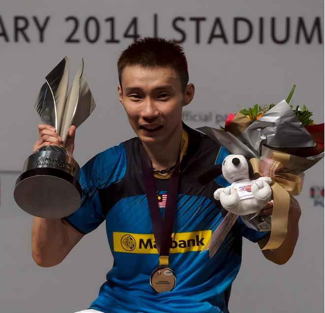 名将表现出色，为球队赢得荣誉