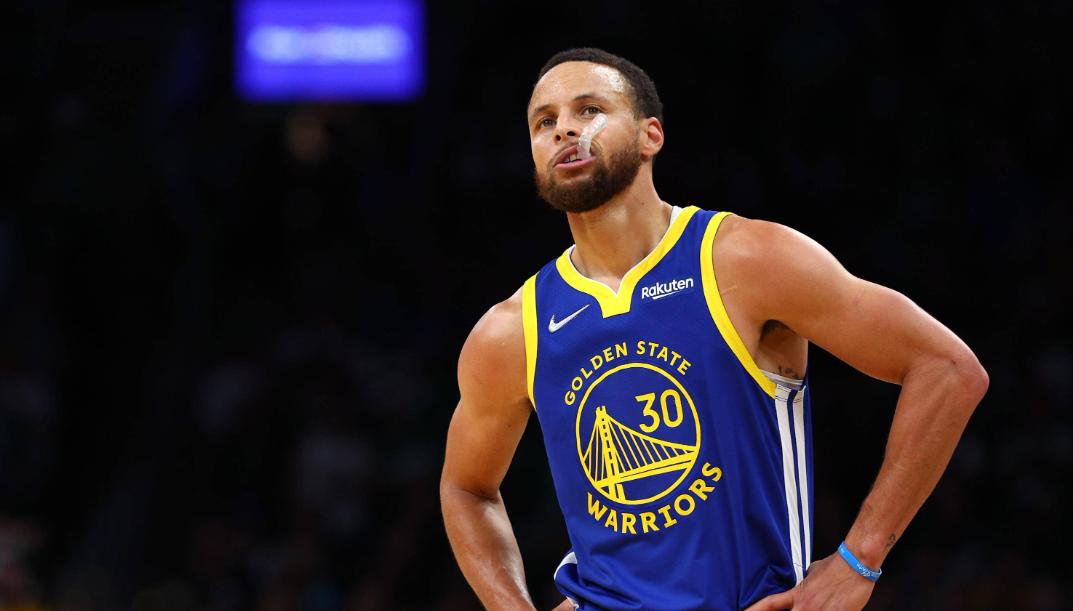 包含勇士队主场告捷,夺得赛季第一场胜利的词条 包含勇士队主场告捷,夺得赛季第一场胜利的词条