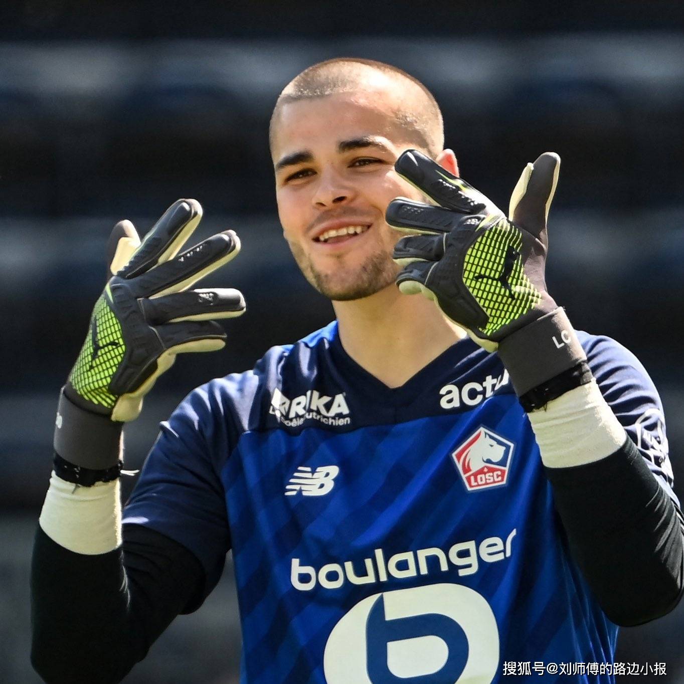 关于巴黎圣日耳曼新援表现抢眼，球队整体实力得到提升的信息