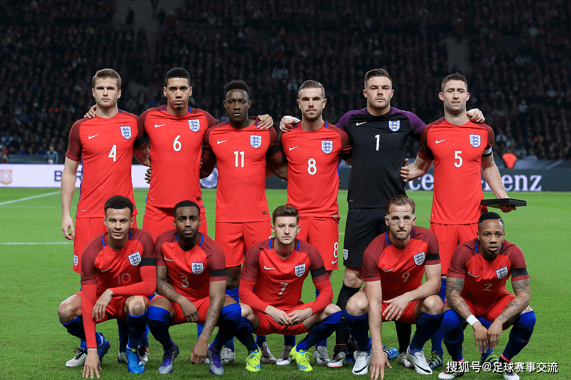 英格兰队大将出战国际赛事,备受瞩目 英格兰队大将出战国际赛事,备受瞩目
