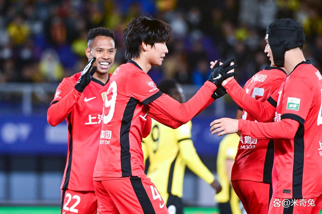 上海队客场逆转获胜，取得三连胜的简单介绍