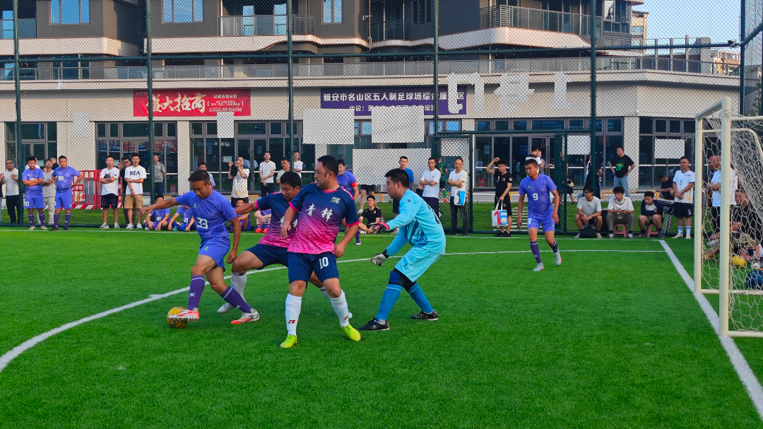 关于精彩瞬间回顾！足球赛事燃情上演！的信息