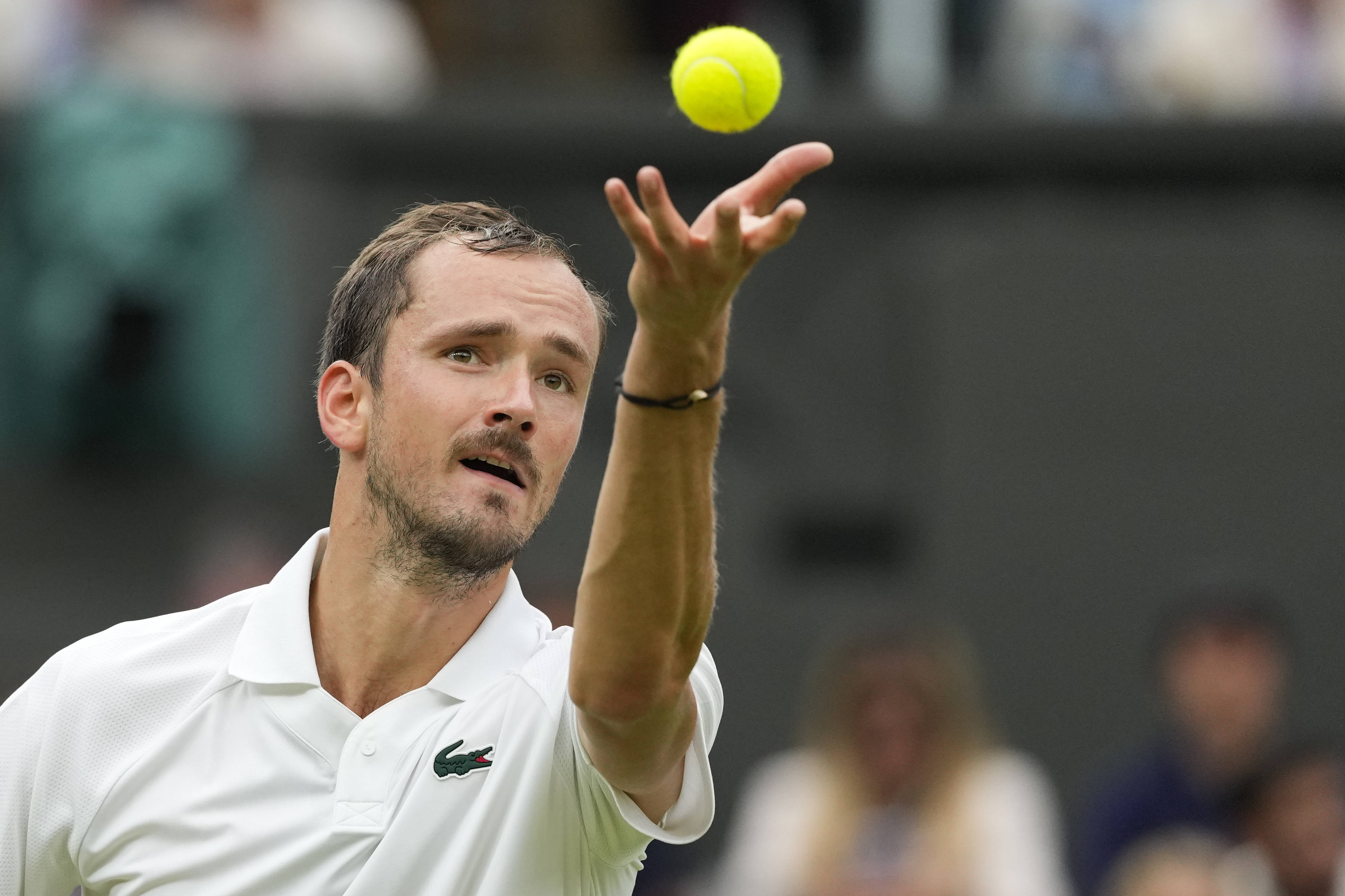 西班牙网球队爆冷欧洲网球队，梅德韦杰夫打破历史纪录的简单介绍