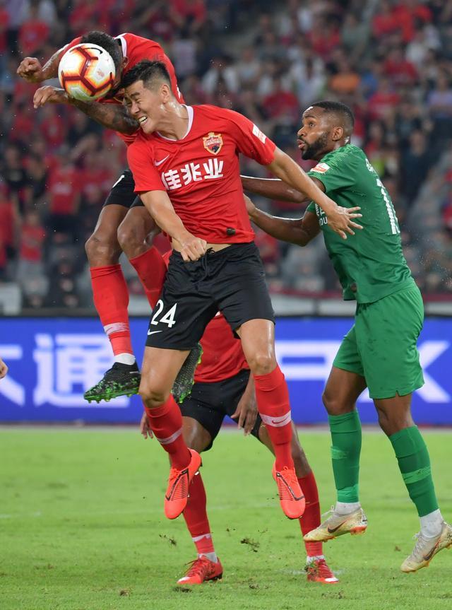 深圳佳兆业主场战平天津泰达，稳居中游的简单介绍