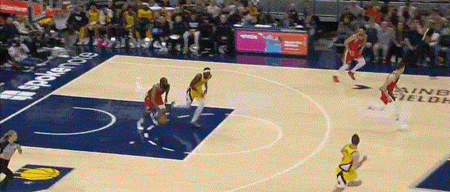 关于步行者翻盘快船，哈登高光表现的信息