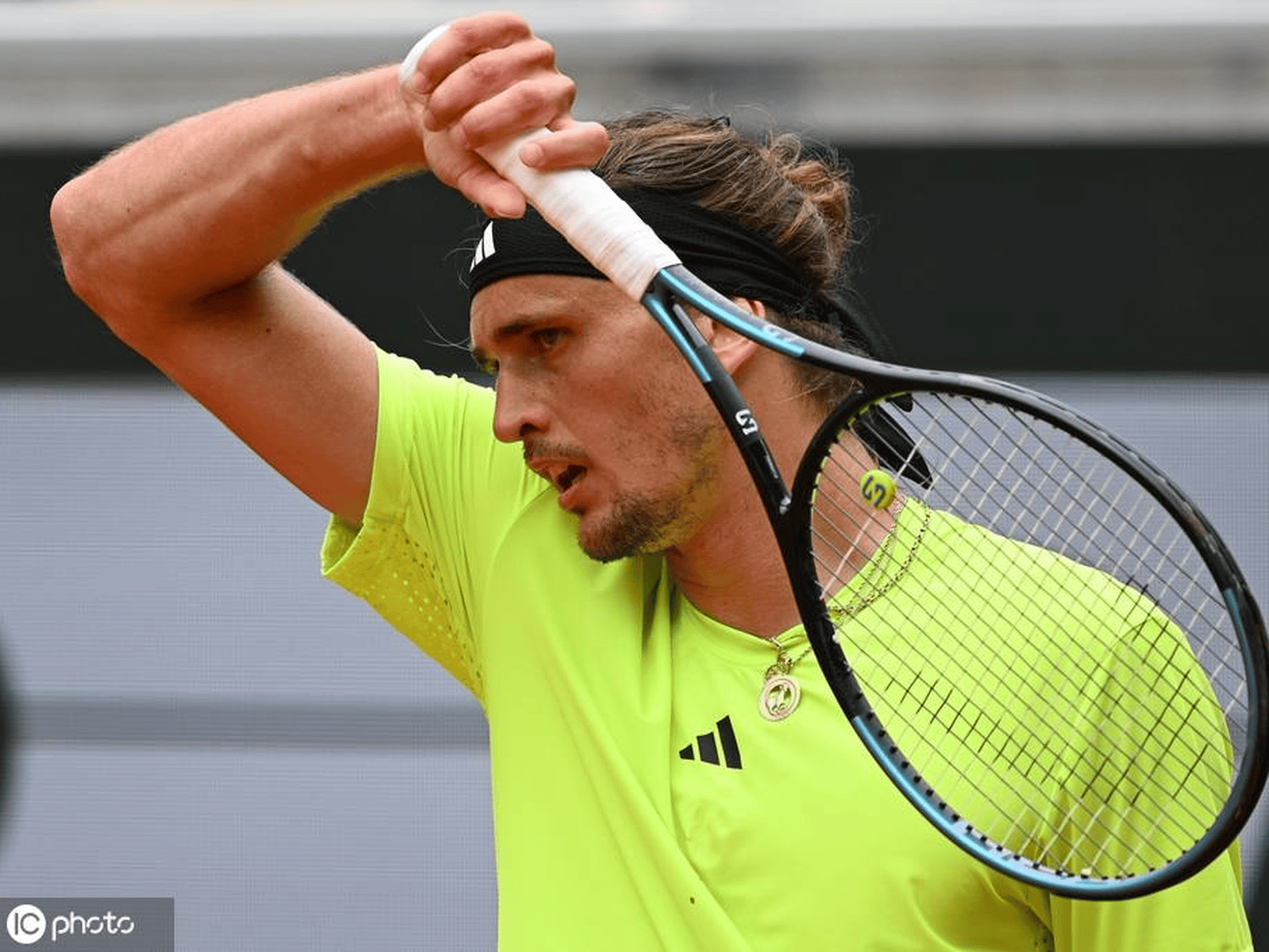 美网完胜法网，兹维列夫统治全场的简单介绍