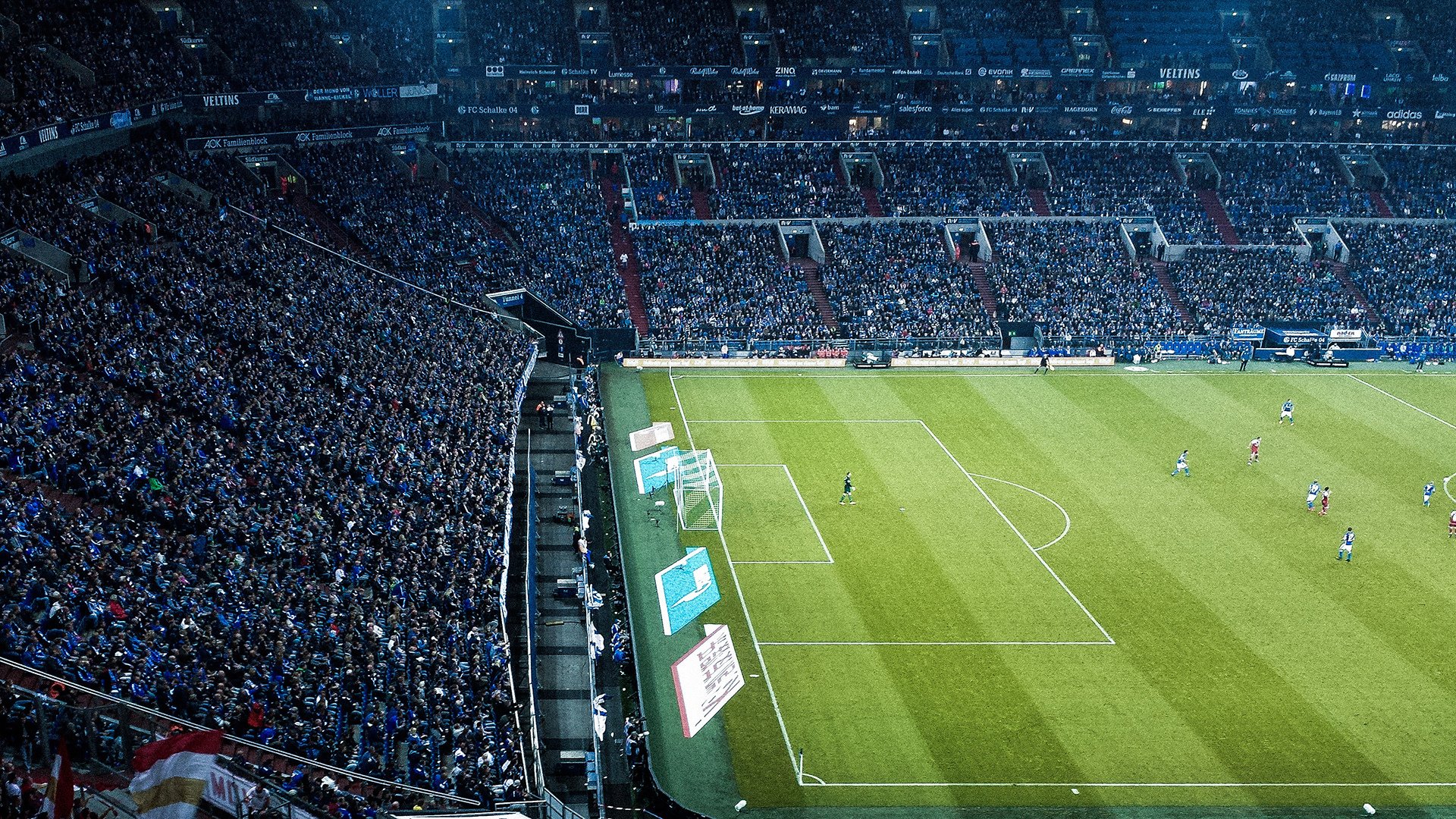 京多安一锤定音,莱比锡红牛强势晋级终结勒沃库森不败神话